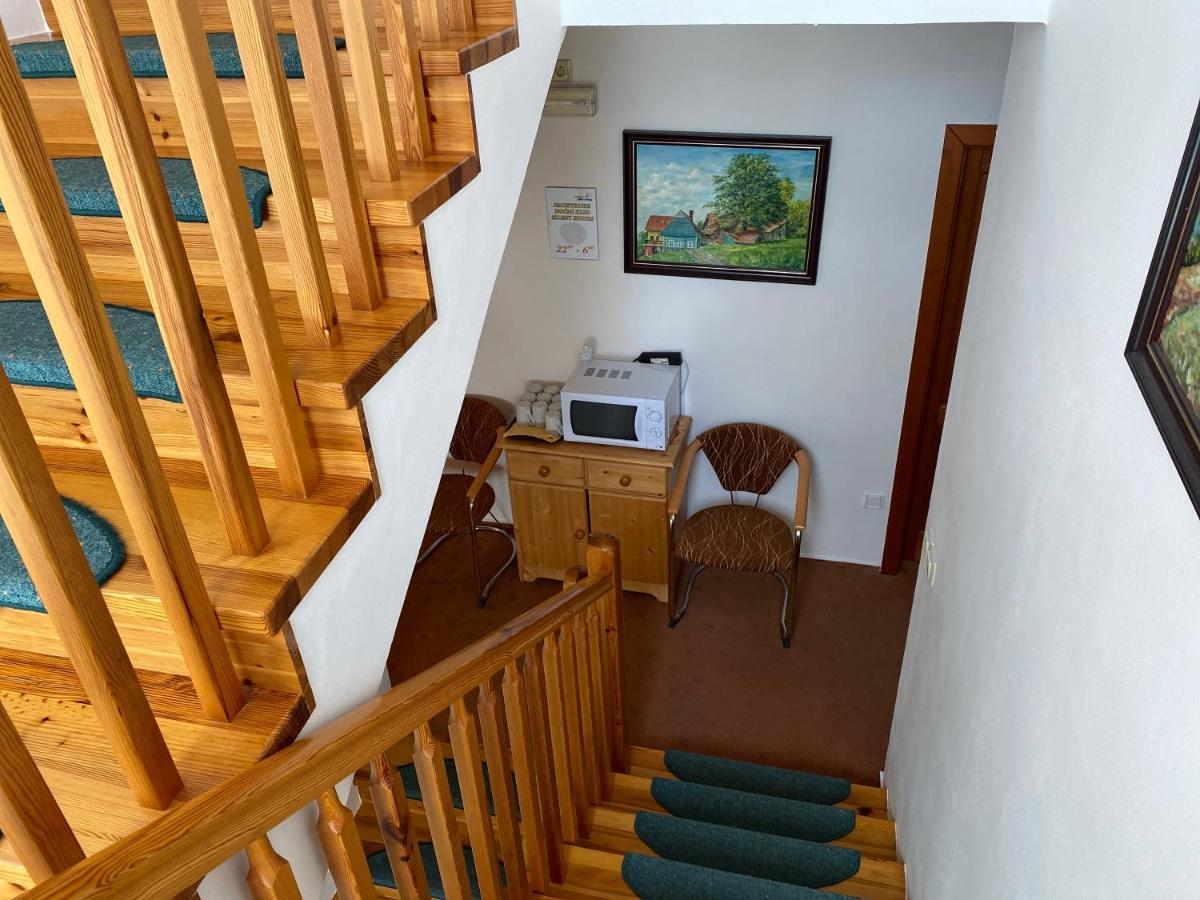 Pension Holiday Vrchlabi Exterior photo