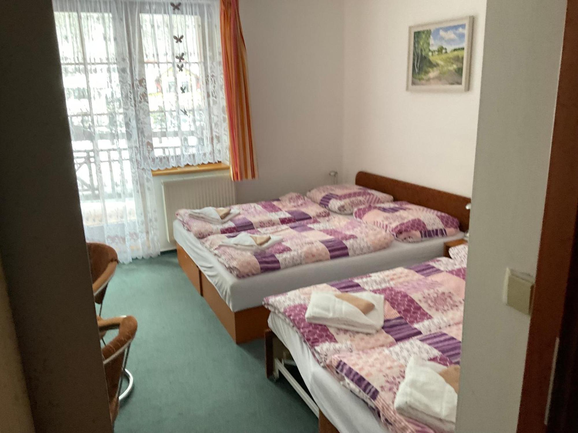 Pension Holiday Vrchlabi Exterior photo